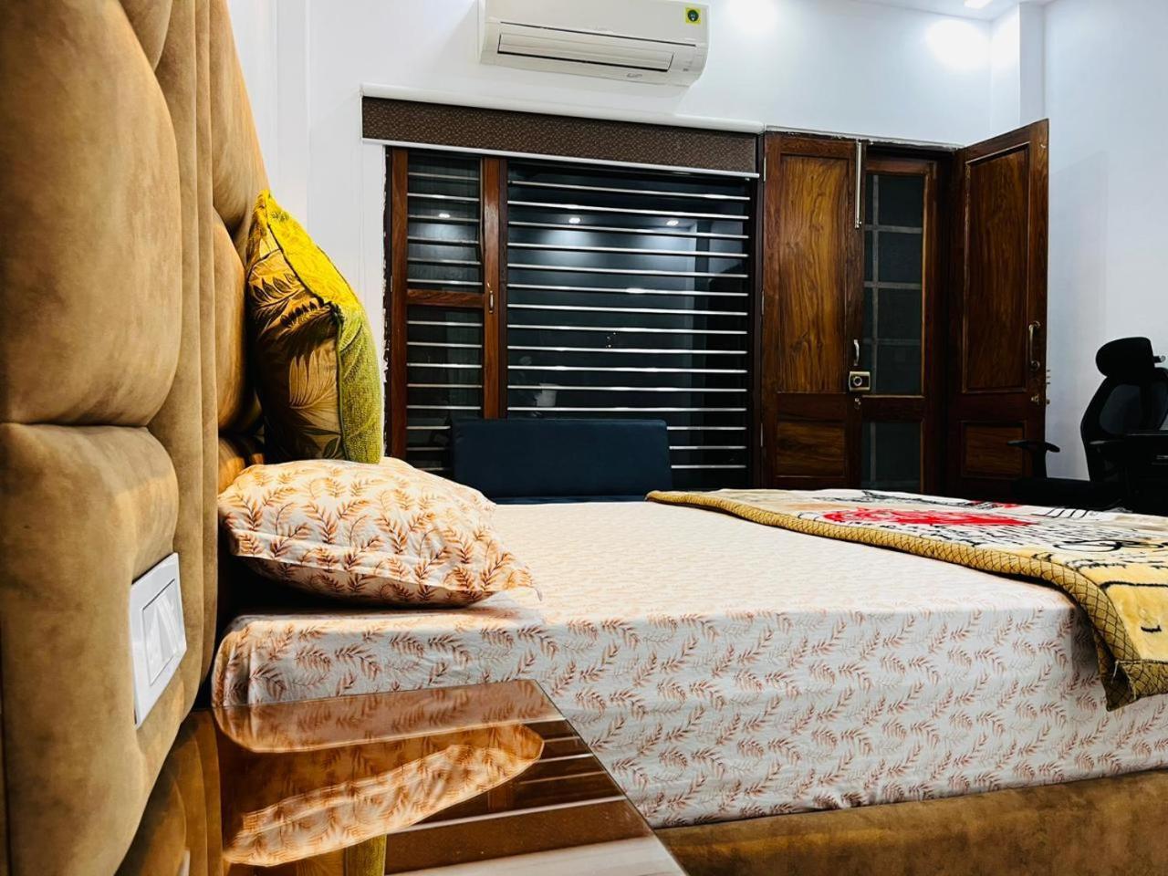 Shreshth Home Stay - Best Family Accommodation - 3Km From Har Ki Pauri, Haridwar, Uttarakhand מראה חיצוני תמונה