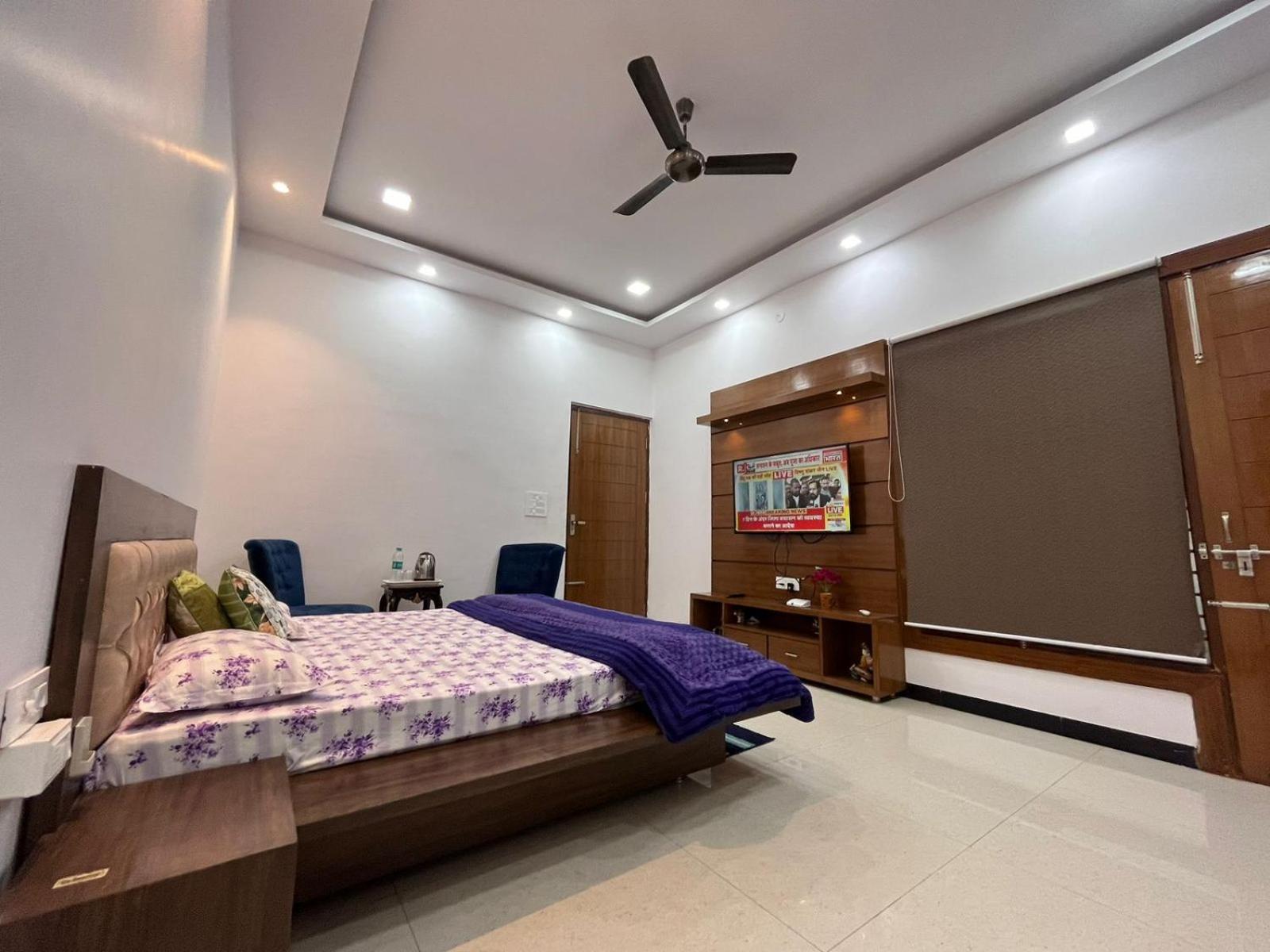 Shreshth Home Stay - Best Family Accommodation - 3Km From Har Ki Pauri, Haridwar, Uttarakhand מראה חיצוני תמונה