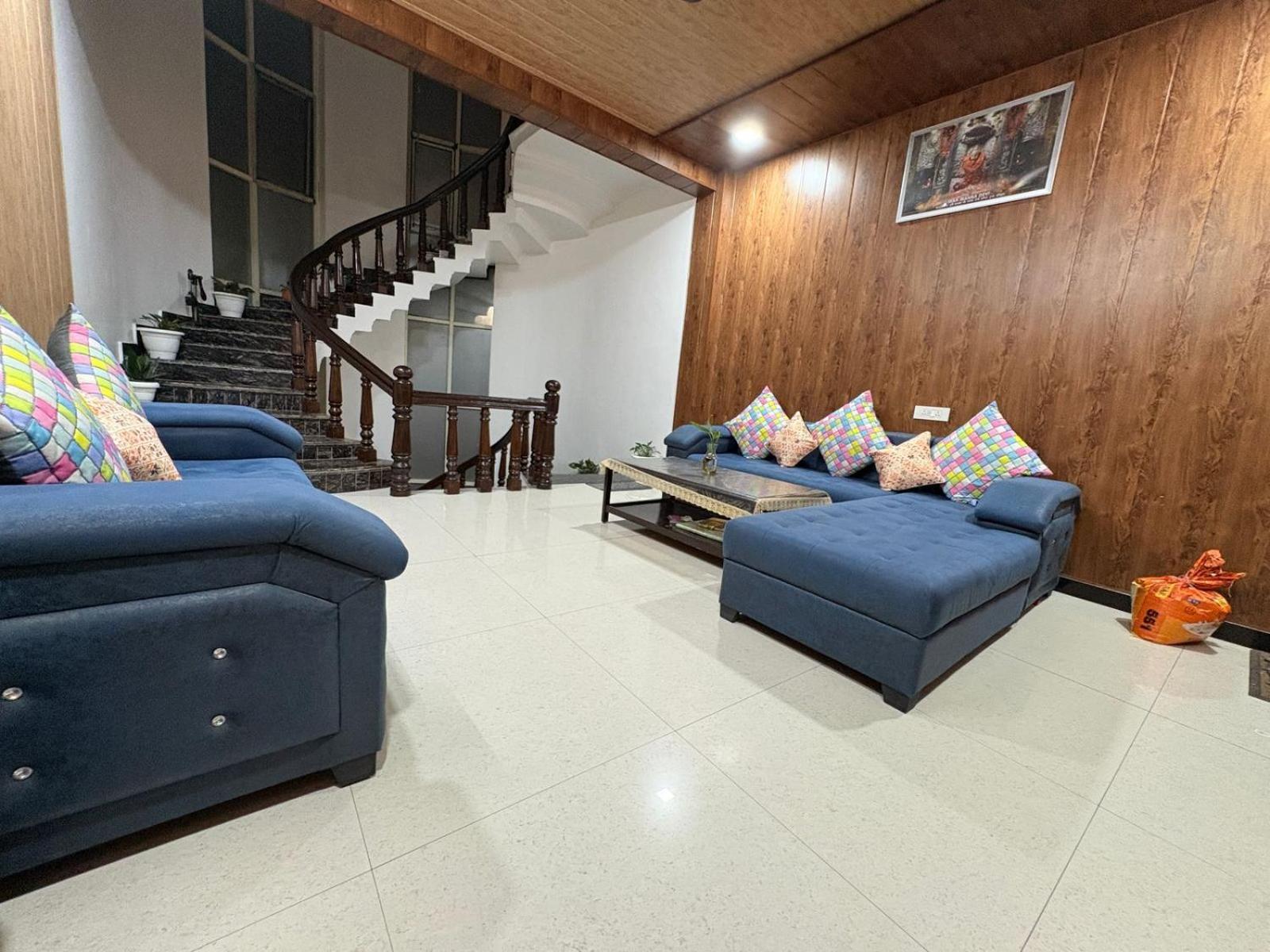 Shreshth Home Stay - Best Family Accommodation - 3Km From Har Ki Pauri, Haridwar, Uttarakhand מראה חיצוני תמונה