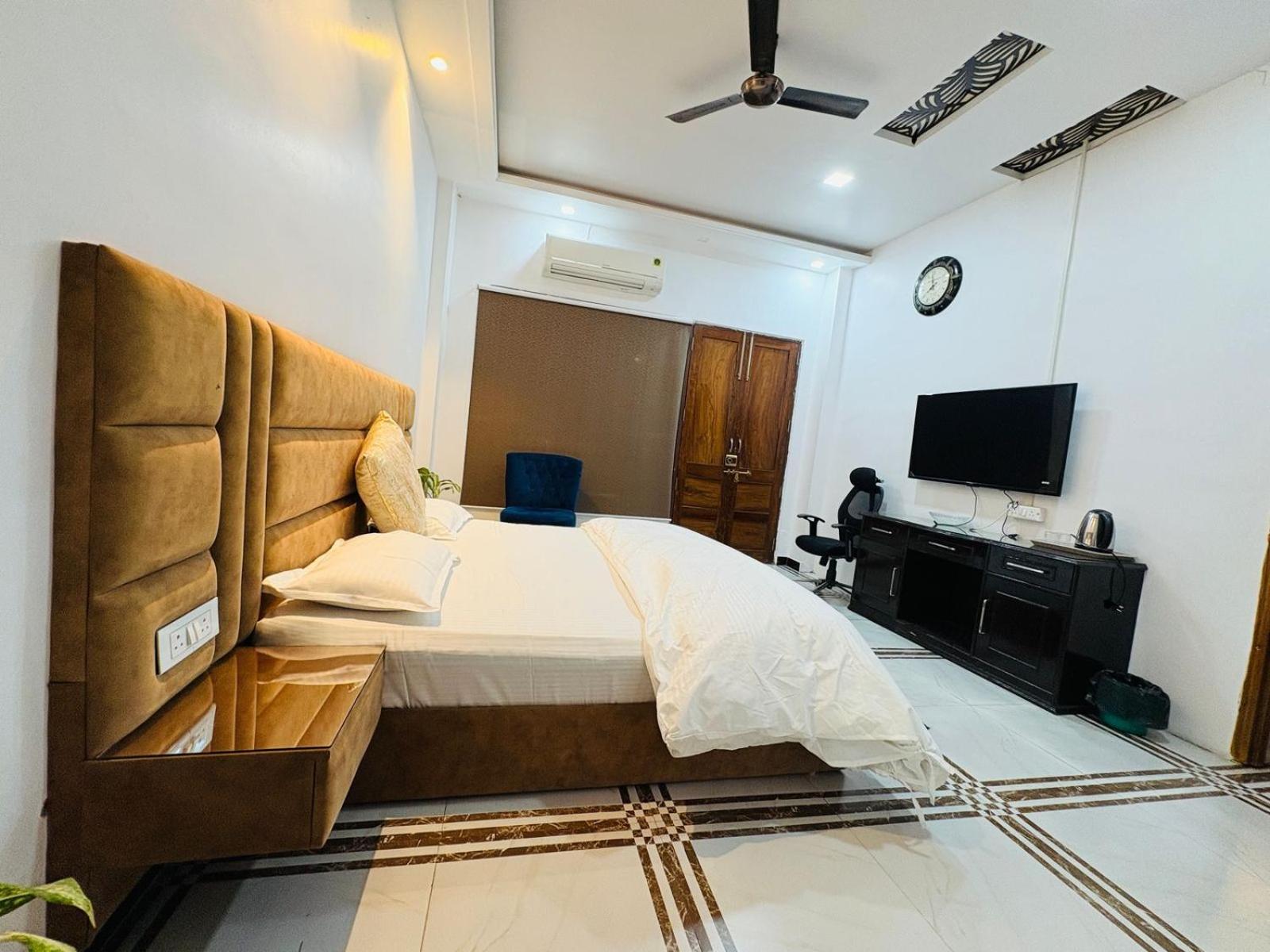 Shreshth Home Stay - Best Family Accommodation - 3Km From Har Ki Pauri, Haridwar, Uttarakhand מראה חיצוני תמונה
